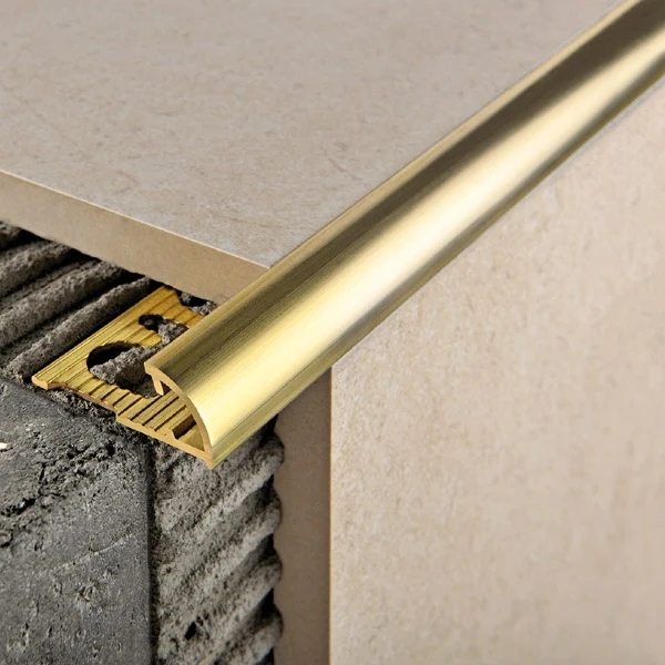 Z12, Profil aluminiu pentru gresie 12mm, colț exterior, 2,5 m, Polish Gold 2